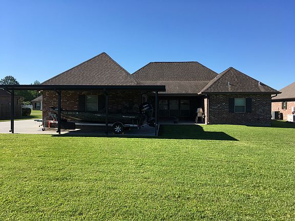 5th image of 276 Sugar Plum St