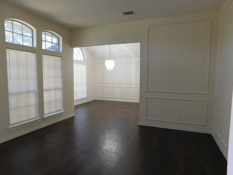 624 Elm Falls Pl — Photo 5