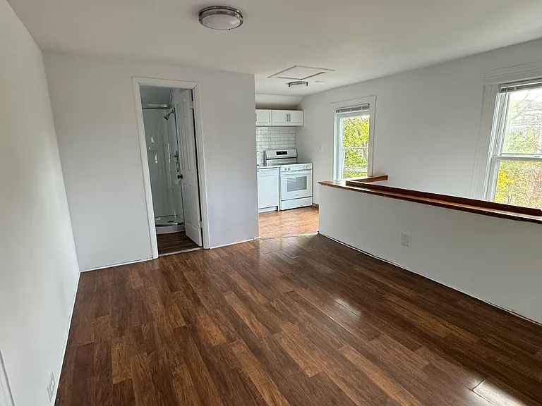 324 S Ashley St — Photo 4