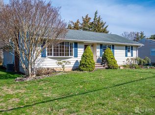 17 Bartha Ave, Edison, NJ 08817