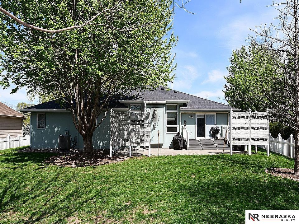 1st image of 20911 Hampton Cir