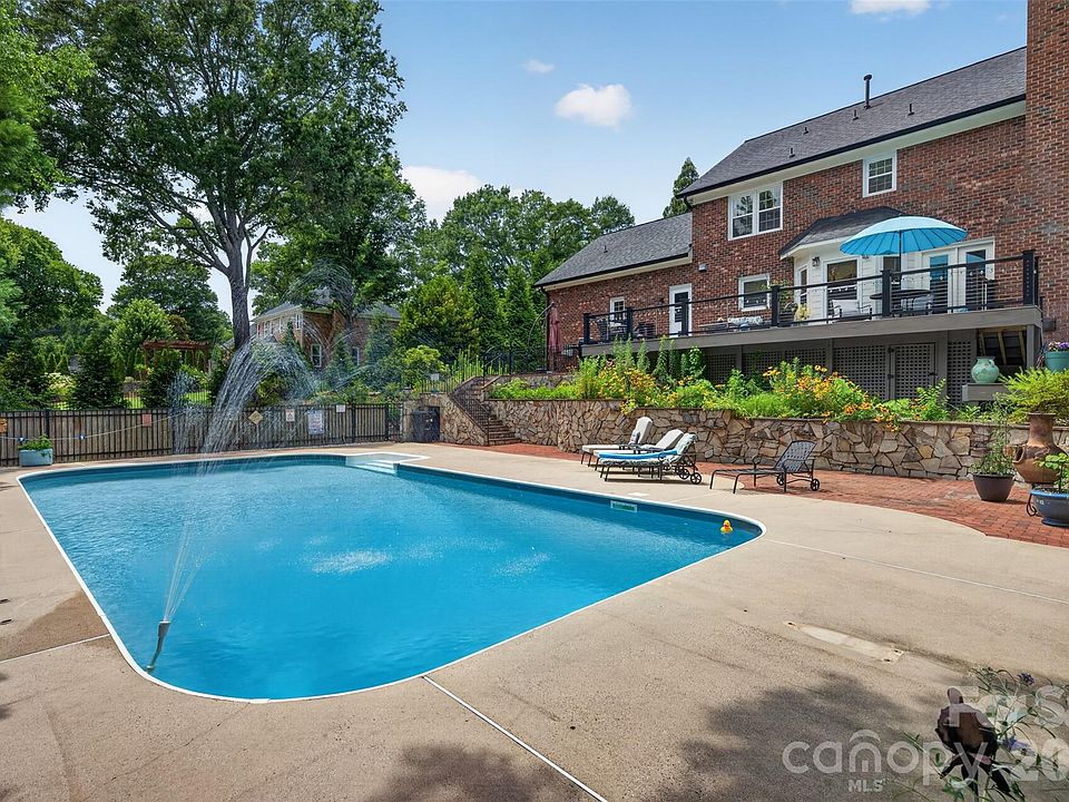 1st image of 5843 Potomac Dr NW