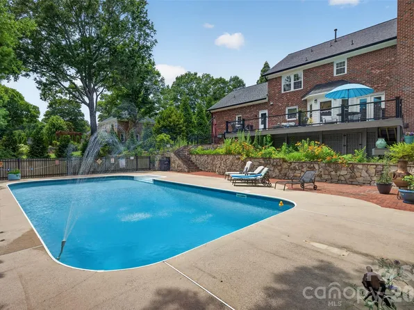 5843 Potomac Dr NW, Concord, NC 28027