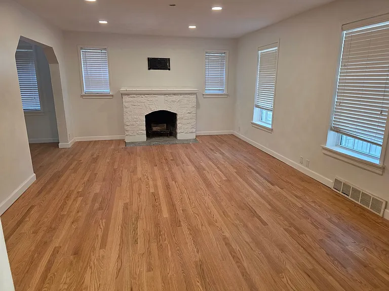 7264 Northmoor Dr — Photo 25