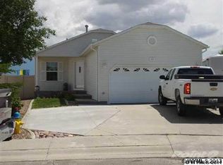 145 Magnolia Cir, Rock Springs, WY 82901