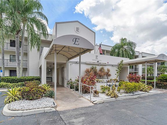2nd image of 10332 E Clairmont Cir #209