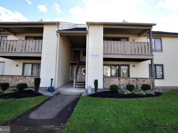 1104 The Woods, Cherry Hill, NJ 08003