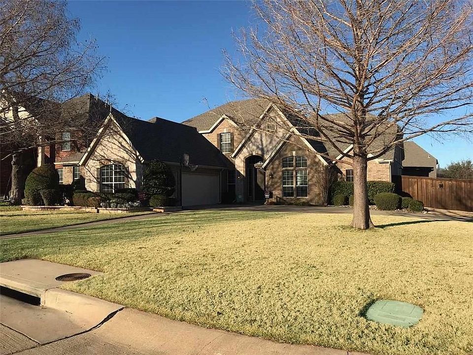 2nd image of 902 Summertrail Ct