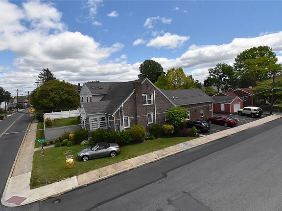 2nd image of 424 Grape St