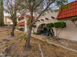 125 Lakeview Dr, Palmdale, CA 93551