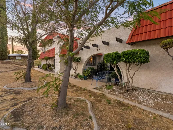 125 Lakeview Dr, Palmdale, CA 93551