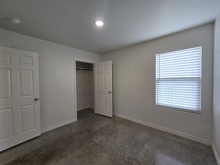2318 Zanoletti Dr #A — Photo 12