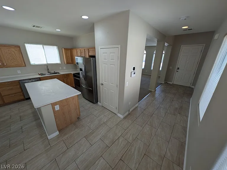 4445 Laguna Garden Ave — Photo 5