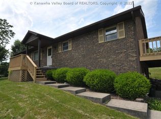 1 Ellis Dr, Hurricane, WV 25526