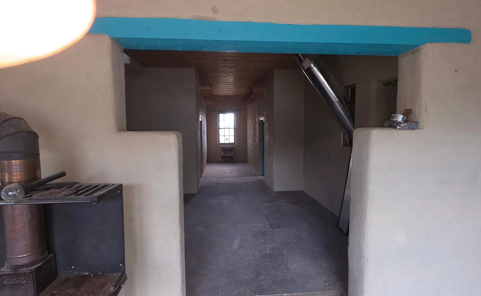 4 bed, 4000 sqft, $900 — Photo 4
