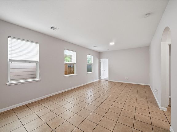 2nd image of 11132 Panther Ct