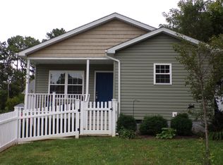 7692 Brooklyn Rd, Radford, VA 24141