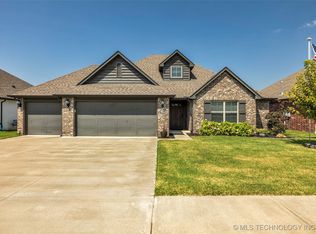 10422 S 230th East Ave, Broken Arrow, OK 74014