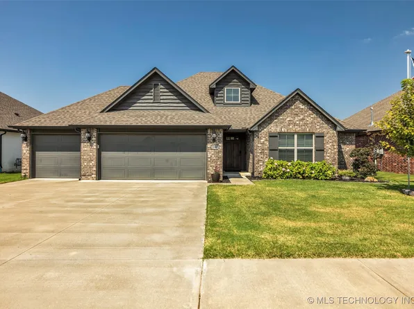 10422 S 230th East Ave, Broken Arrow, OK 74014