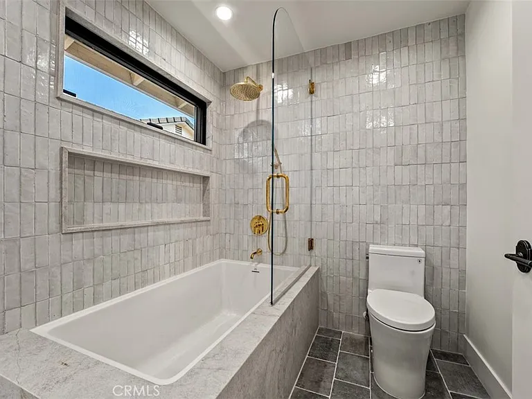 709 Emerald Bay — Photo 25