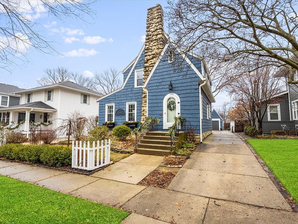 102 McKinley Ave, Geneva, IL 60134 Zillow