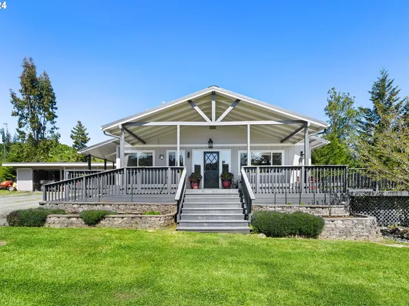 92463 Catching Creek Ln, Myrtle Point, OR 97458