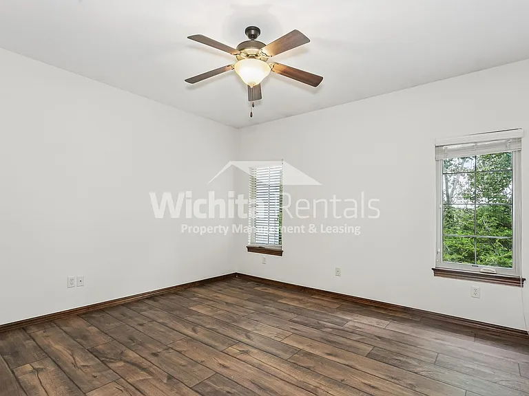 1707-1709 Chapel Hill — Photo 8