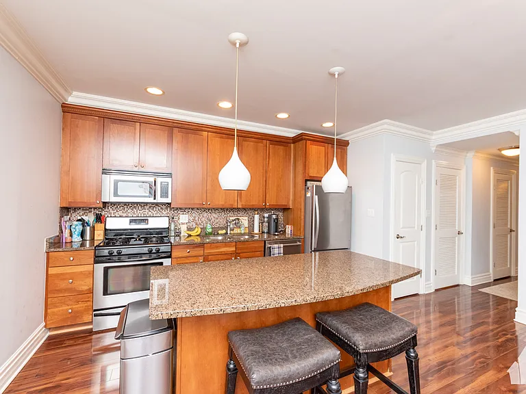 1711 N Crilly Ct #B — Photo 1