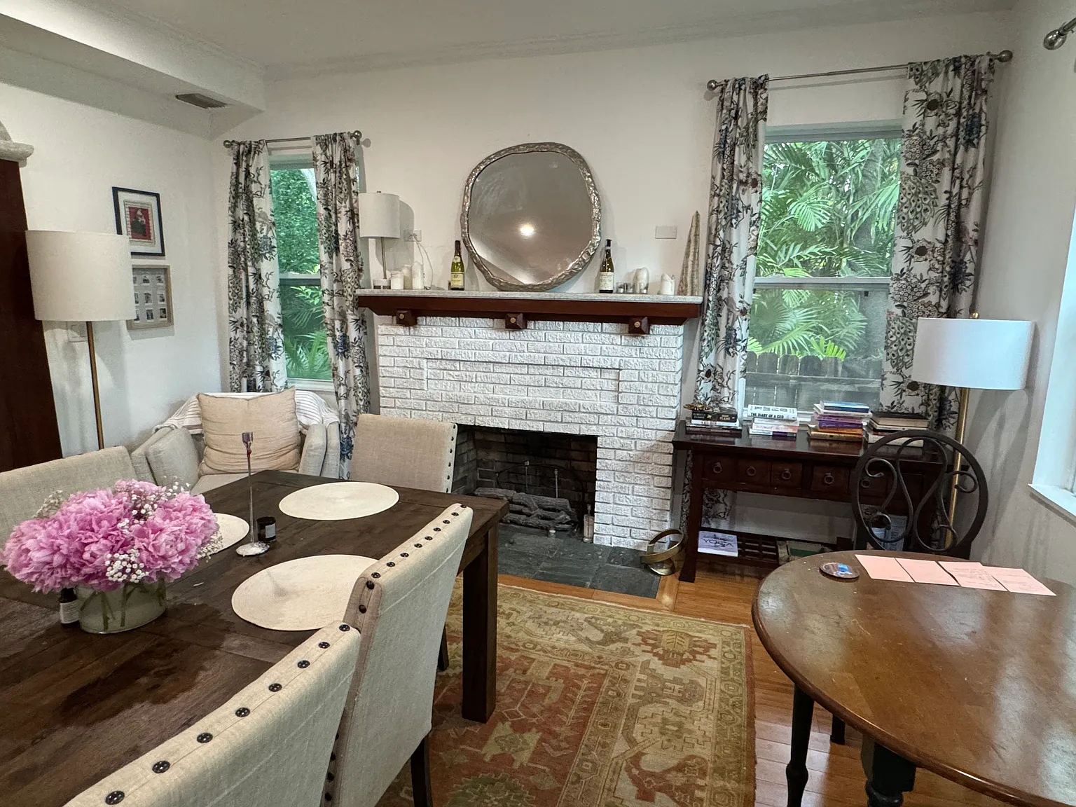 4 bed, 2.5 bath, 2832 sqft, $7,900 — Photo 4
