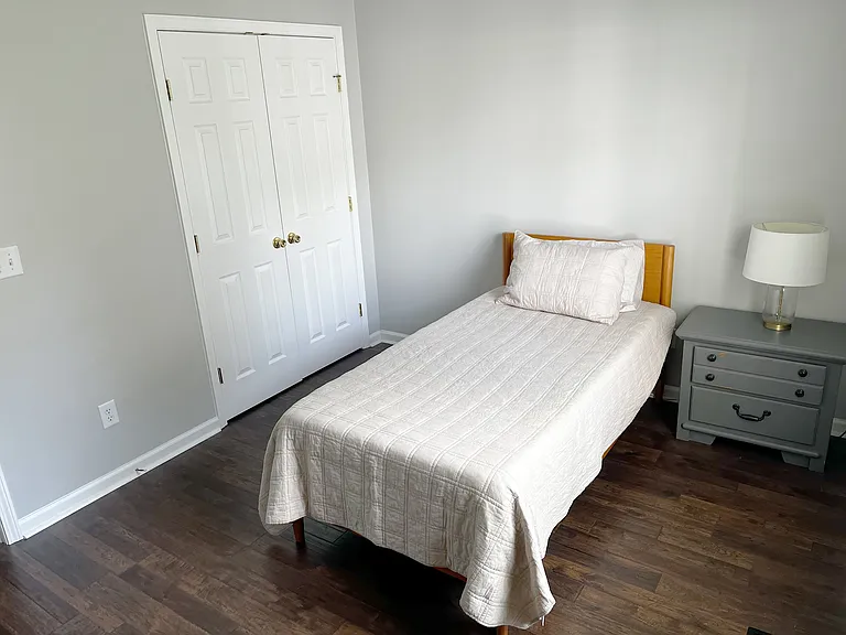 1726 Shetland Ln — Photo 18