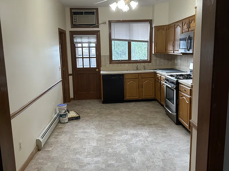312 Avenue C #3 — Photo 10