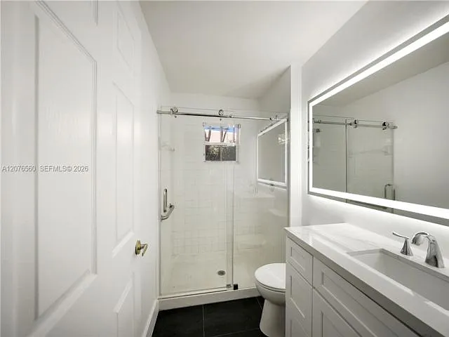 4 bed, 2.5 bath, $7,200 — Photo 3