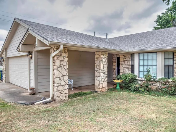 1902 W Windsor Dr, Duncan, OK 73533