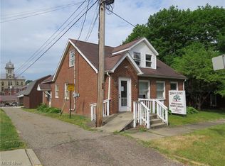 24 2nd St NE, Carrollton, OH 44615