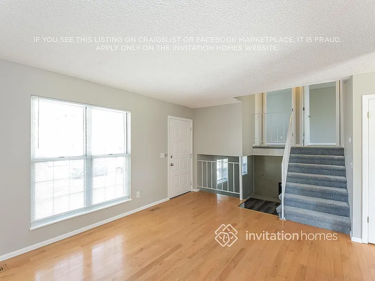 1276 S Lewiston Way — Photo 5