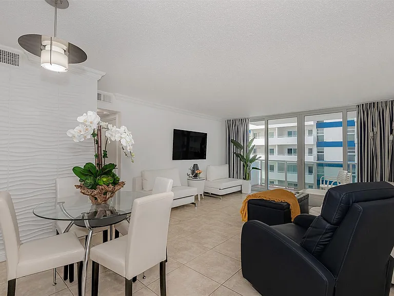 3140 S Ocean Dr #509 — Photo 11