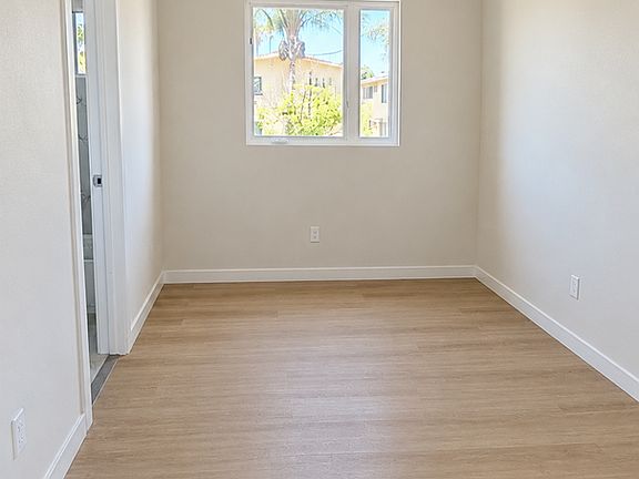 4th image of 3950 S Hillcrest Dr #3
