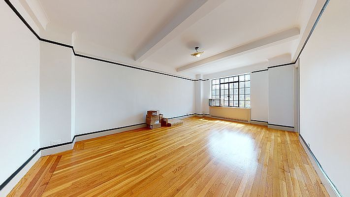 1st image of 1 Christopher St APT 5C