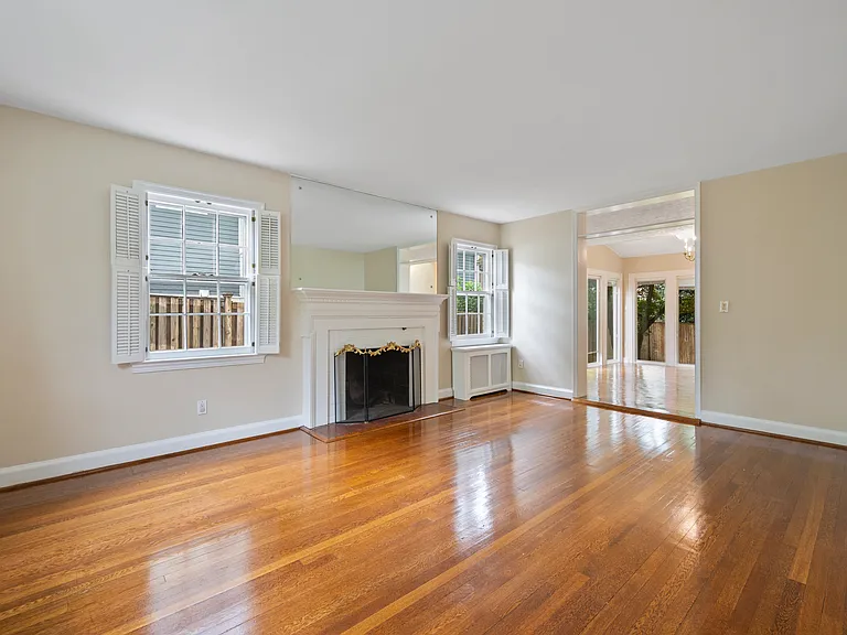 5122 Fairglen Ln — Photo 4