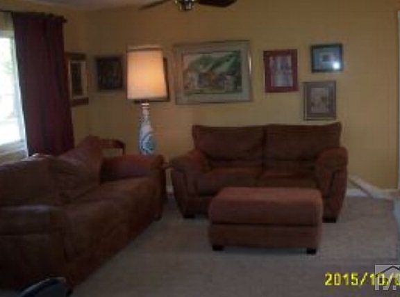 4th image of 1410 Locust Ave