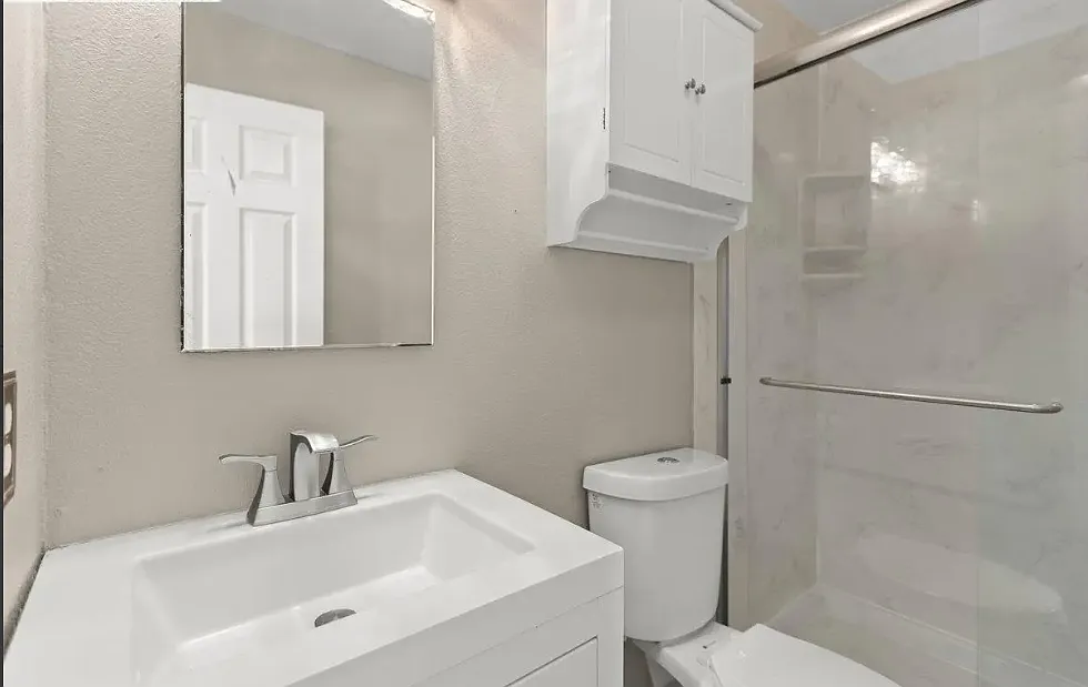 4 bed, 1307 sqft, $3,100 — Photo 3