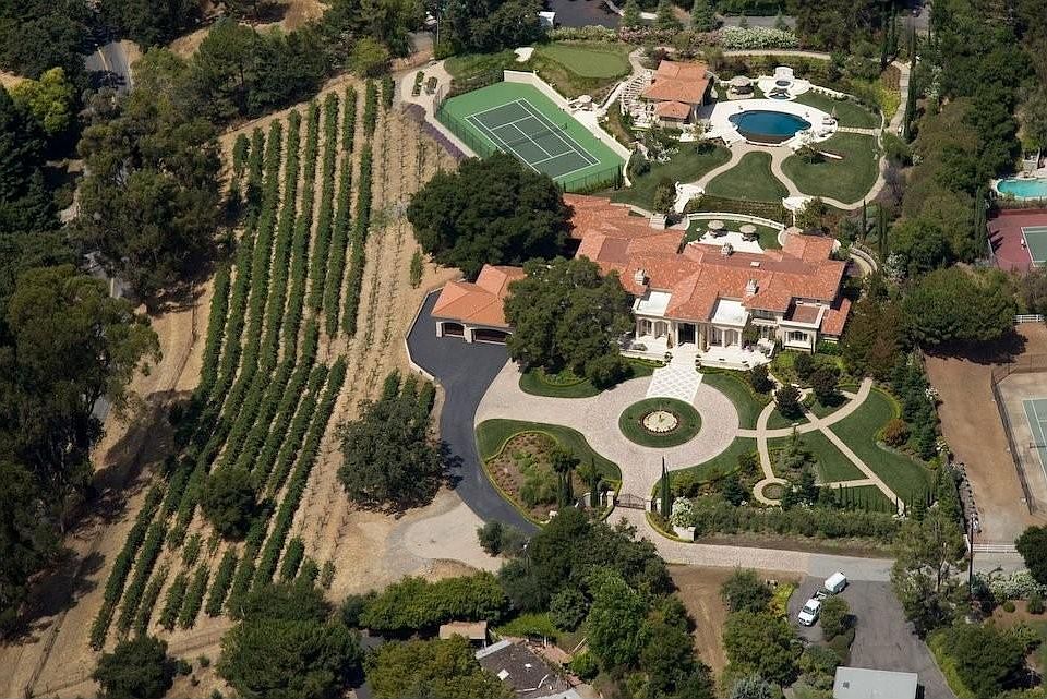 1st image of 25810 Vinedo Ln