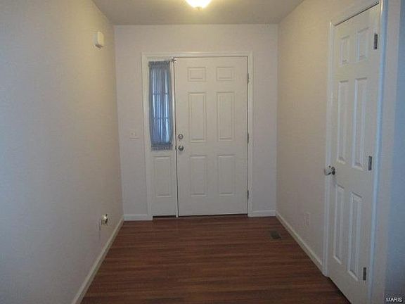 3rd image of 334 Parkway Dr