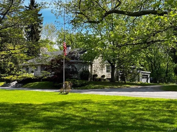 2755 Old River Rd, Easton, PA 18040