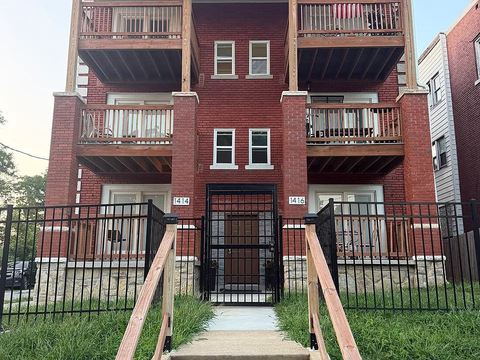 1414 E 30th St #3W