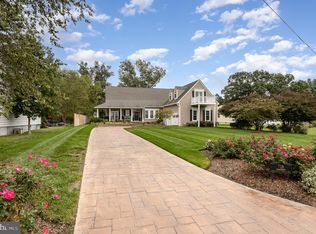 716 Monroe Bay Ave, Colonial Beach, VA 22443