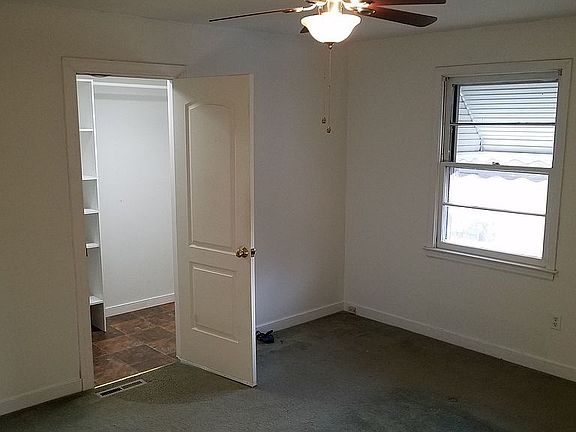 5th image of 9531 Kathleen Dr