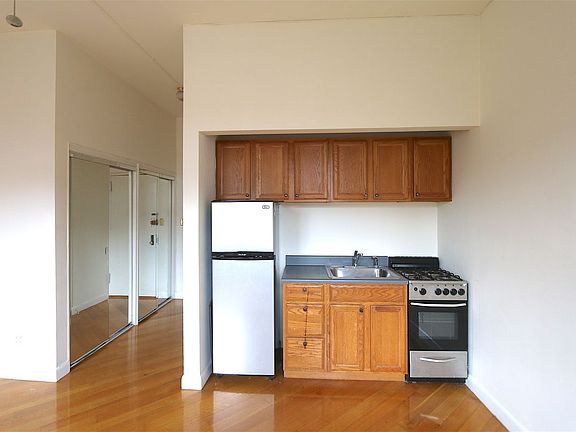 3rd image of 413 W 22nd St APT 4A