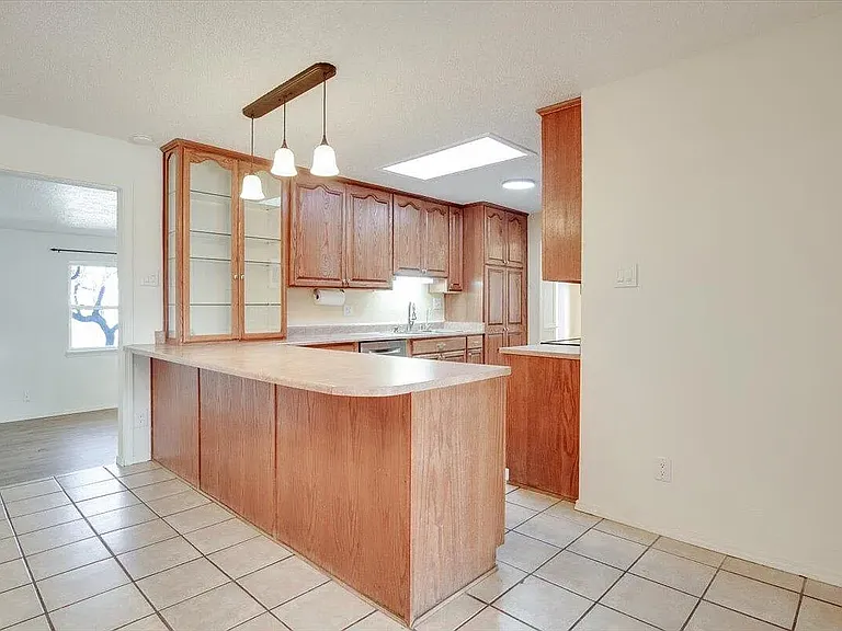 11801 Tracy Ct NE — Photo 17