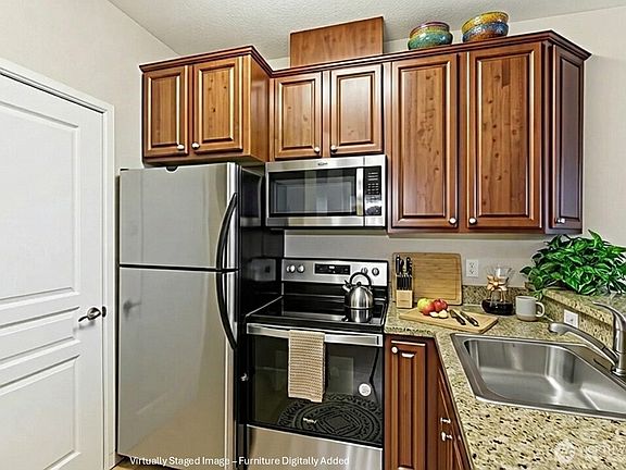 5th image of 225 Logan Avenue S #317